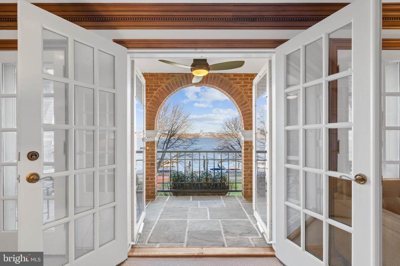 2 Wolfe Street - Photo 1