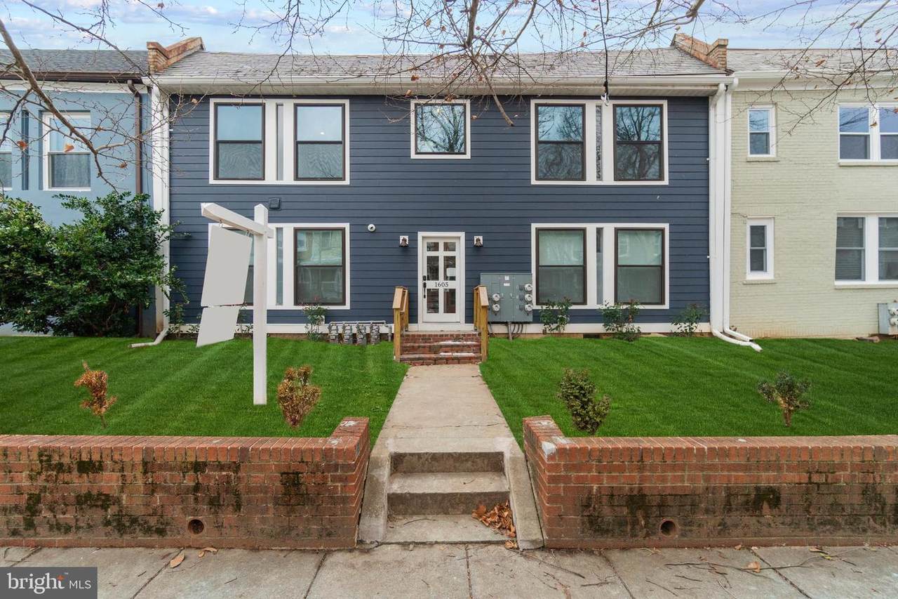 1605 F Street - Photo 1