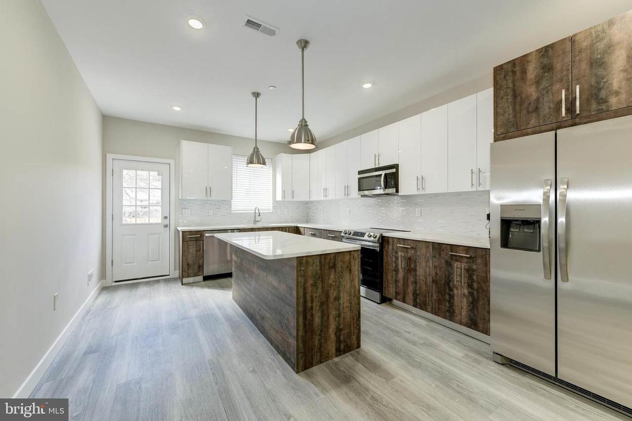 1830 Cumberland Street - Photo 1