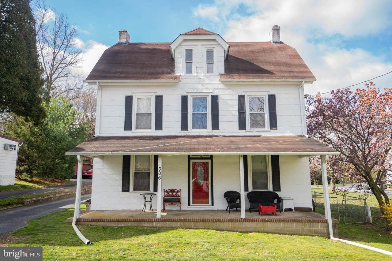 306 Middletown Road - Photo 1