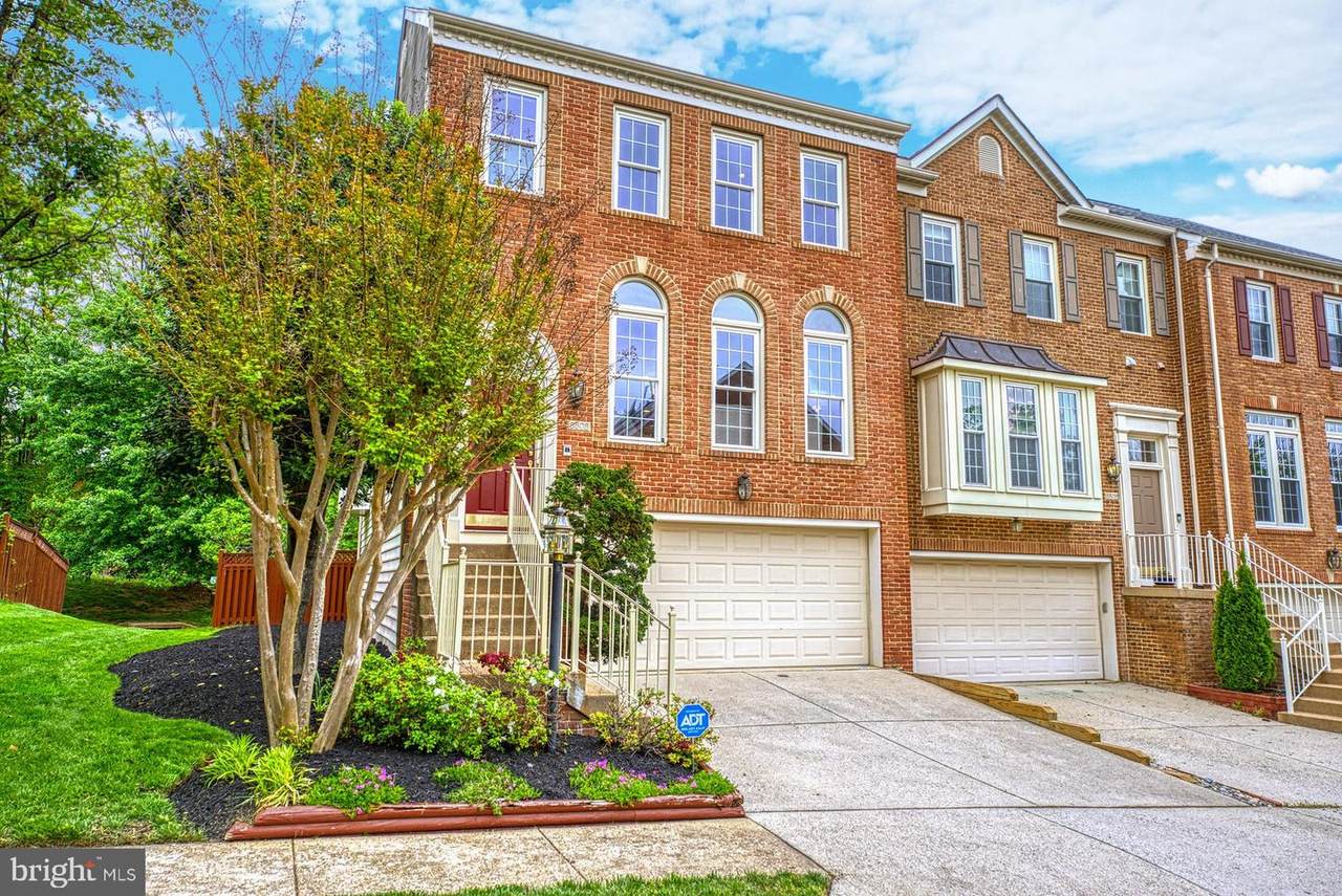 8508 Harvest Oak Drive - Photo 1