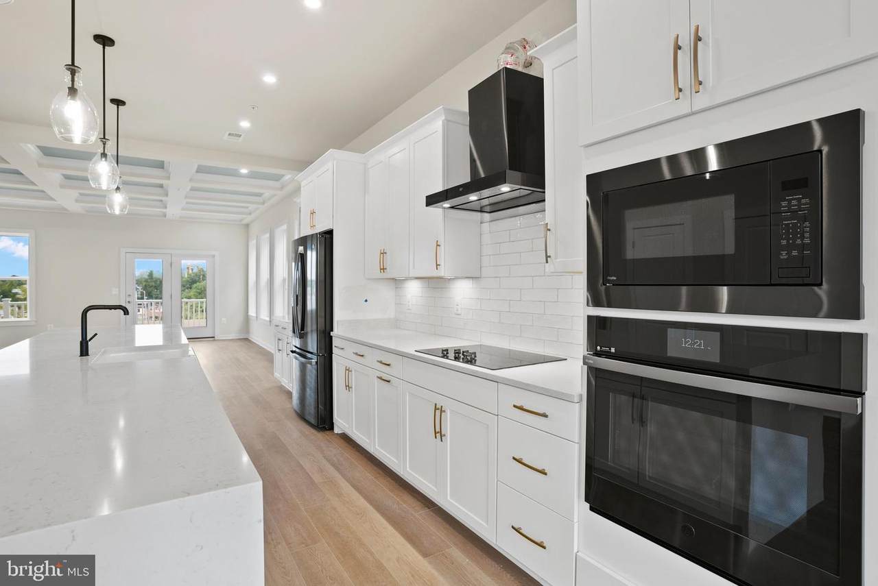16136 Connors Way - Photo 1