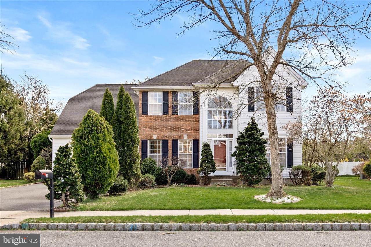 5 Breeze Drive - Photo 1