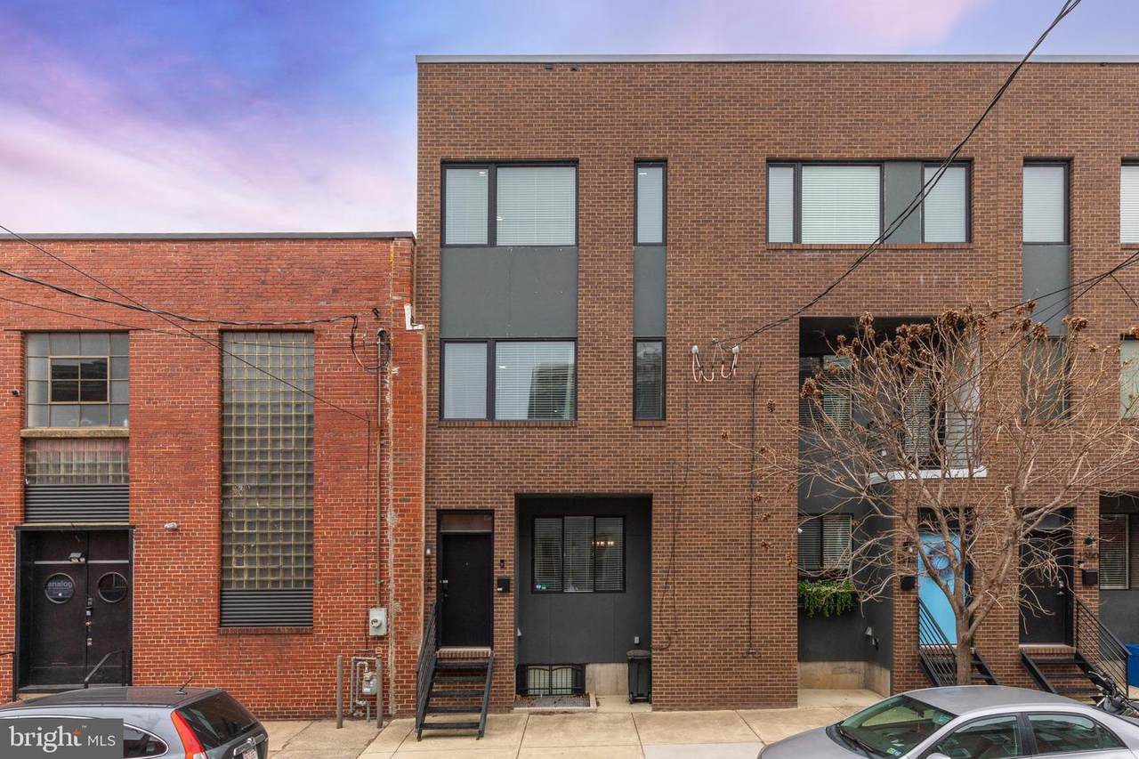 1346 Mascher Street - Photo 1