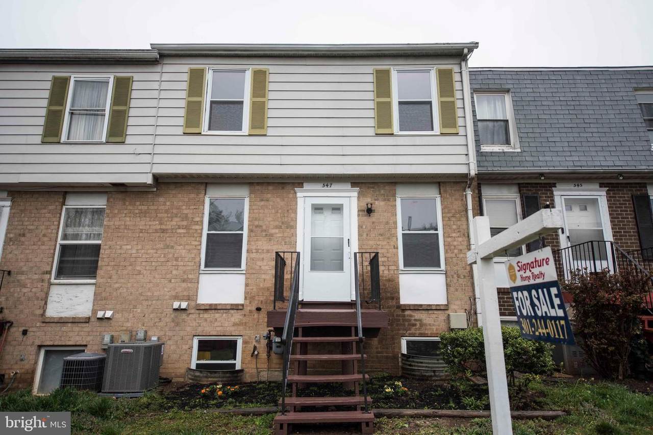 547 Diamond Avenue - Photo 1