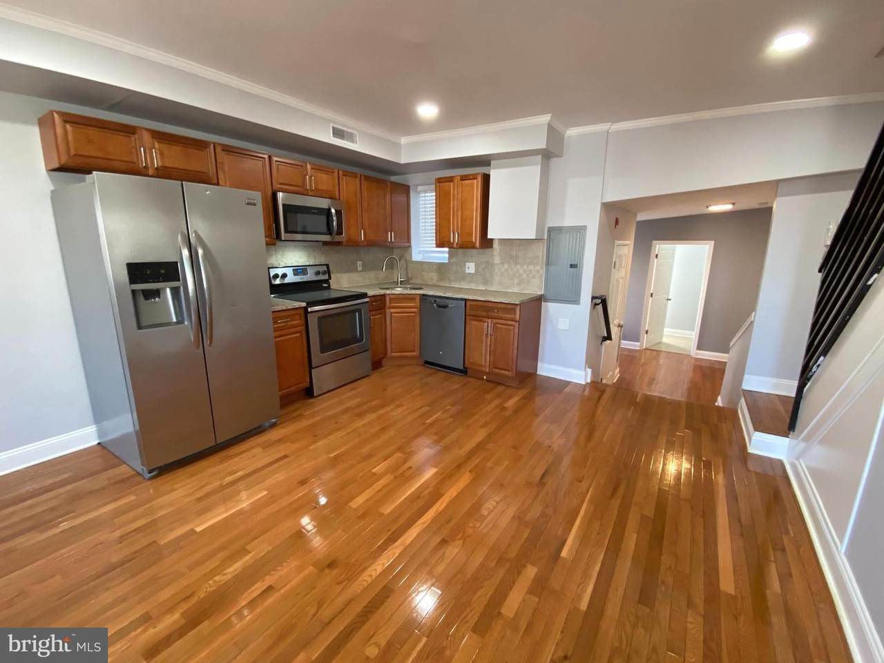 526 Girard Avenue - Photo 1