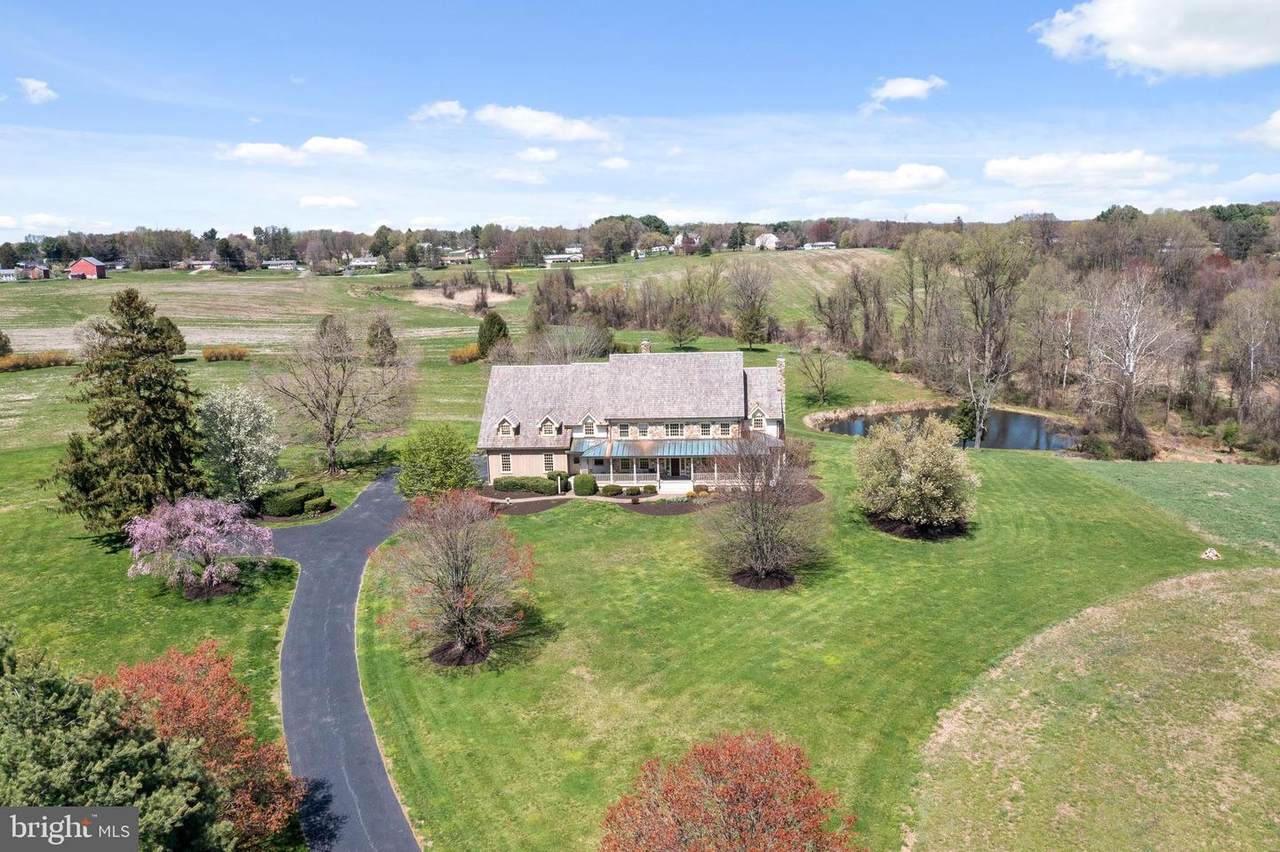 146 Peacedale Road - Photo 1