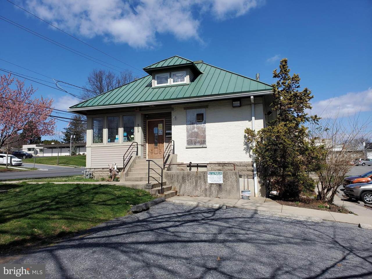 438 Oley - Photo 1