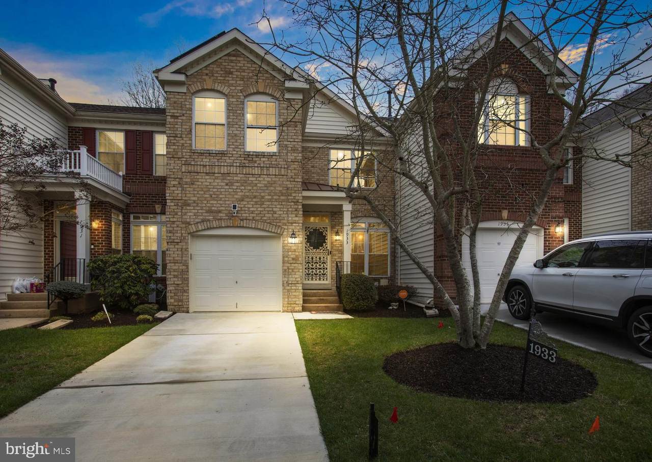 1933 Woodshade Court - Photo 1