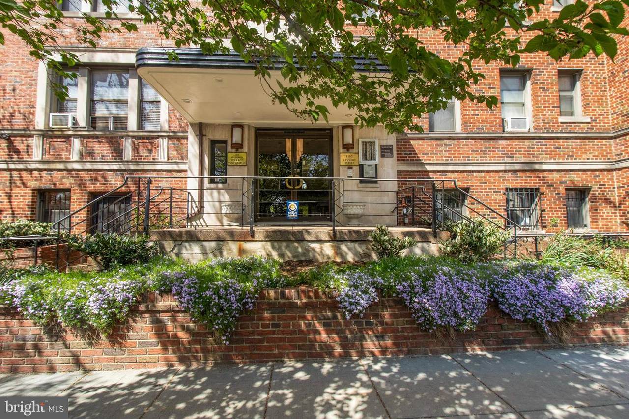 1365 Kennedy Street - Photo 1