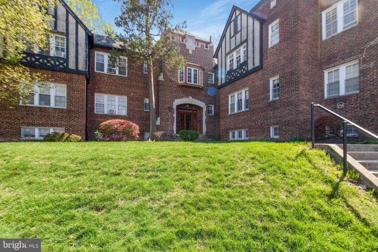 208 Farragut Street - Photo 1