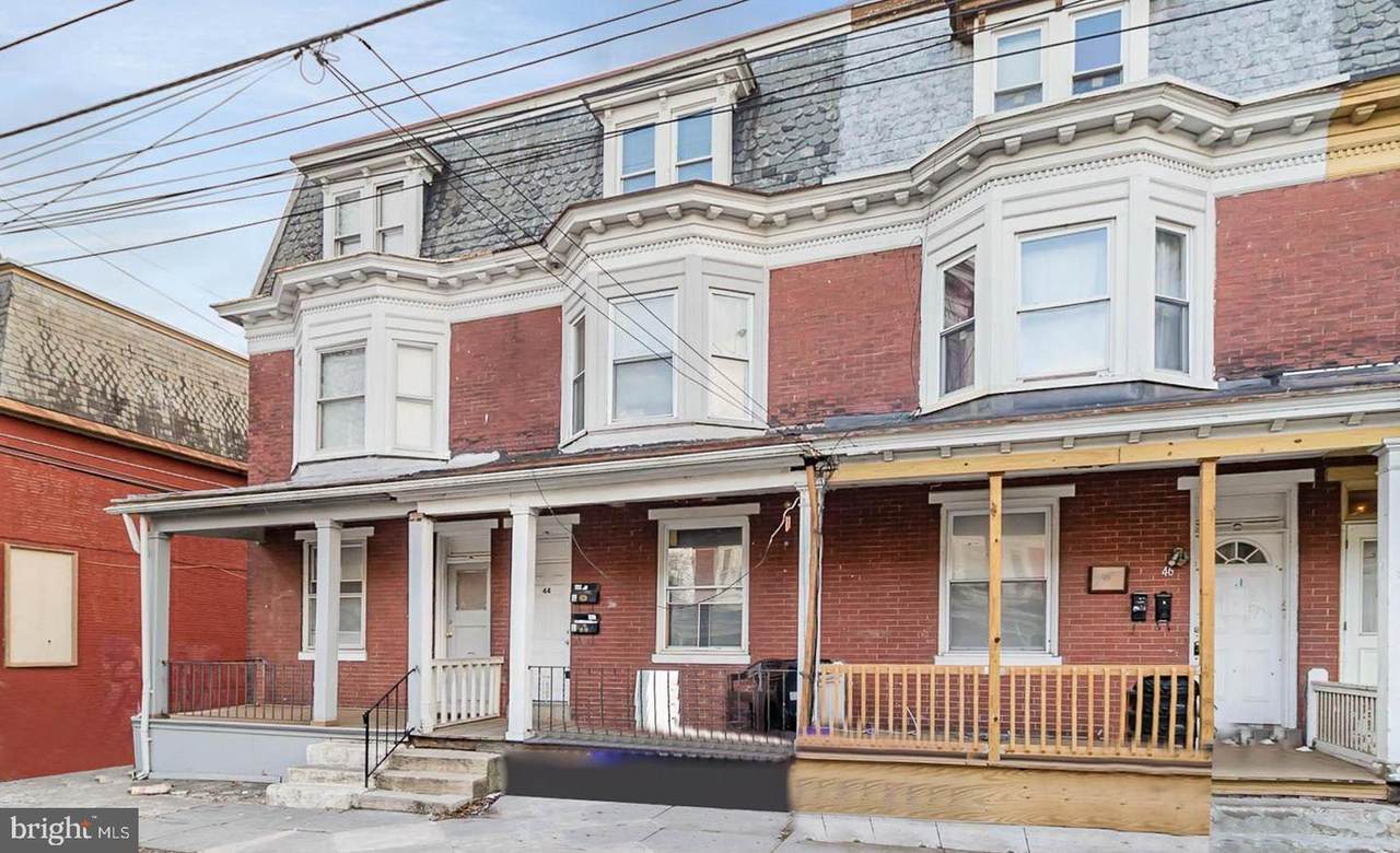 44 18TH Street - Photo 1
