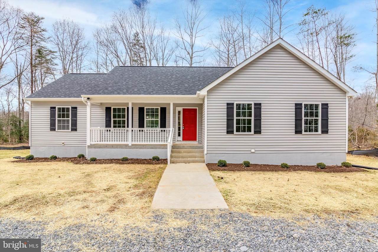 7882 Wood Lane - Photo 1