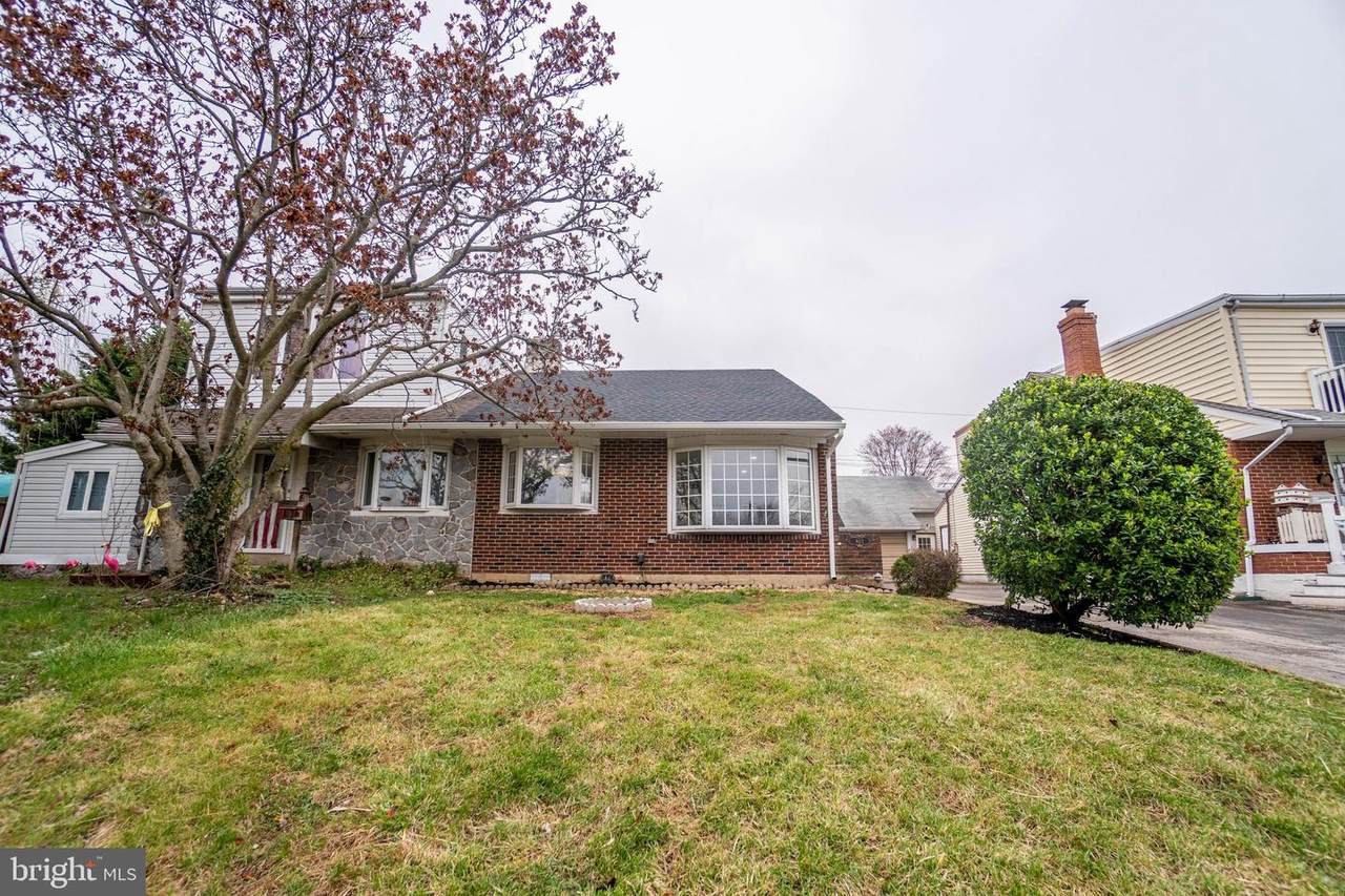 403 Essex Road - Photo 1