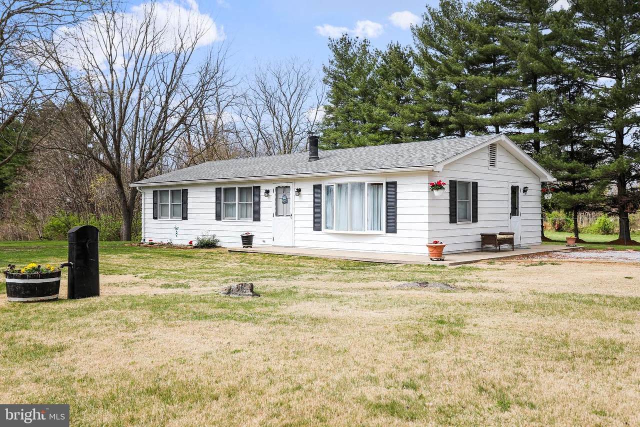 7140 Sharpsburg Pike - Photo 1