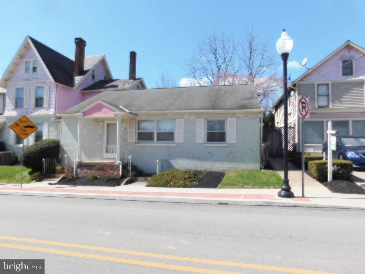 110 4TH Avenue - Photo 1