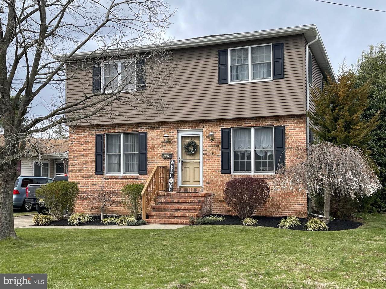 137 Fernwood Avenue - Photo 1