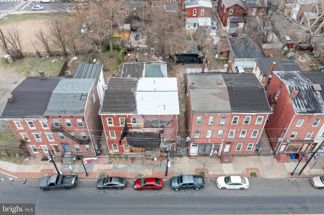 220 Hamilton Avenue - Photo 1