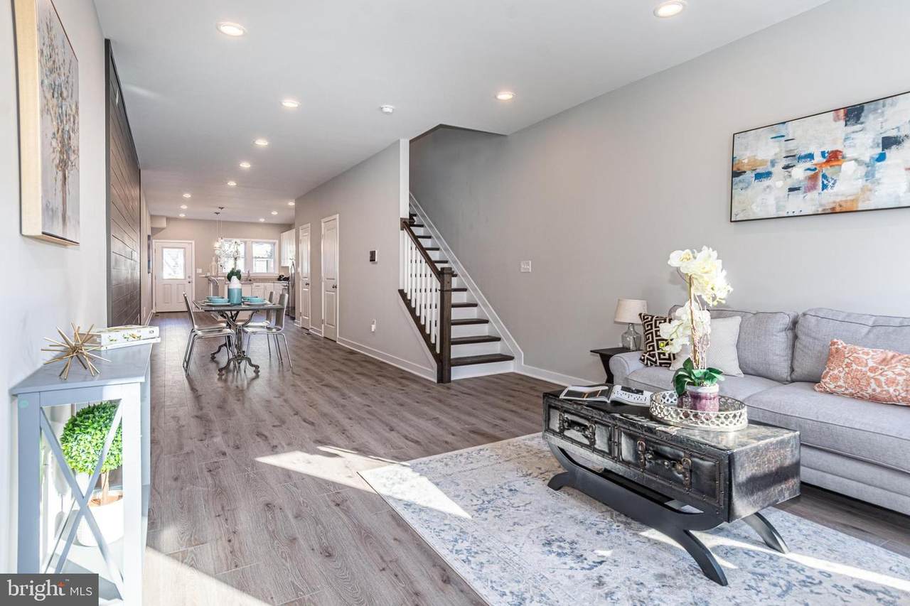 851 Harlem Avenue - Photo 1