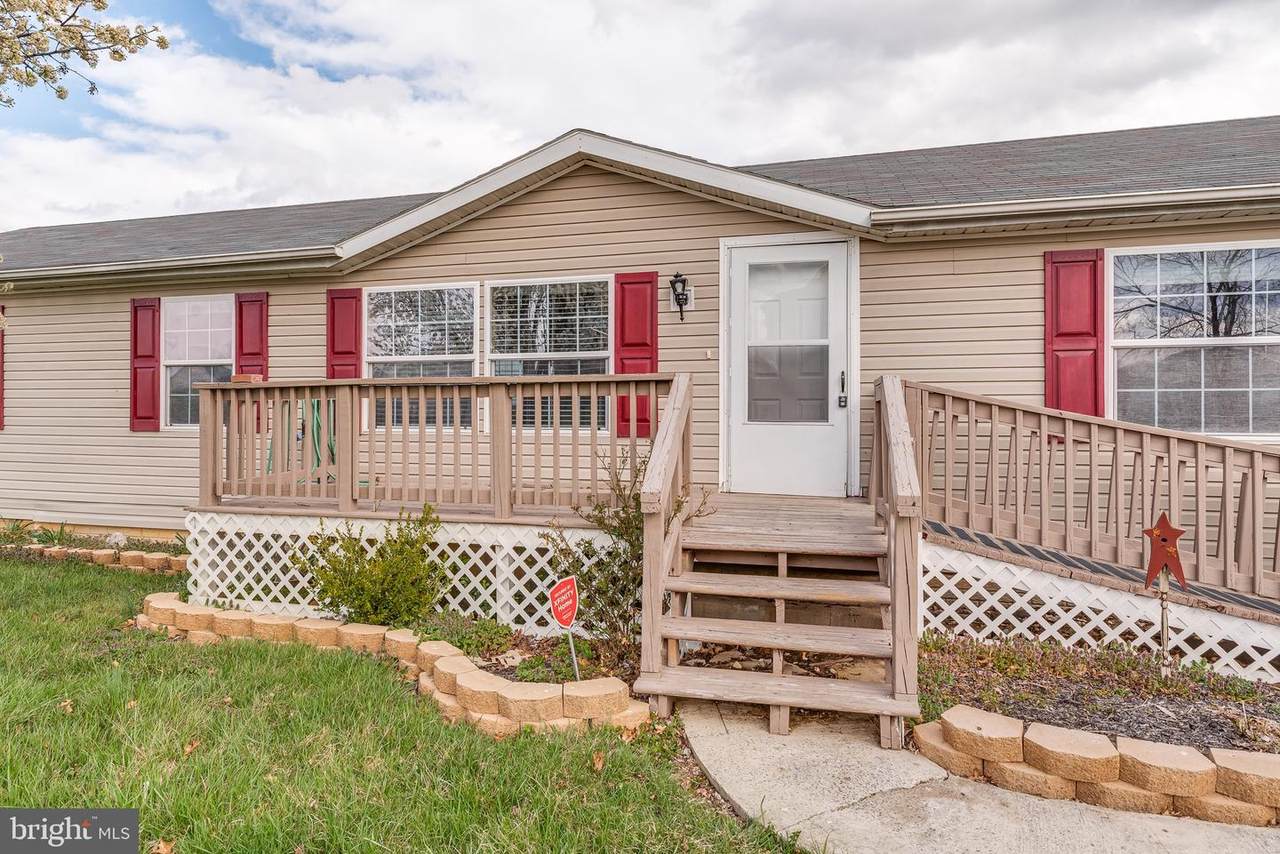 82 Peregrine Drive - Photo 1