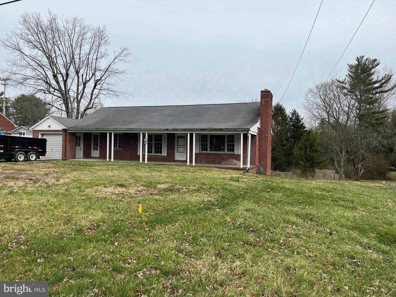909 Main Street - Photo 1