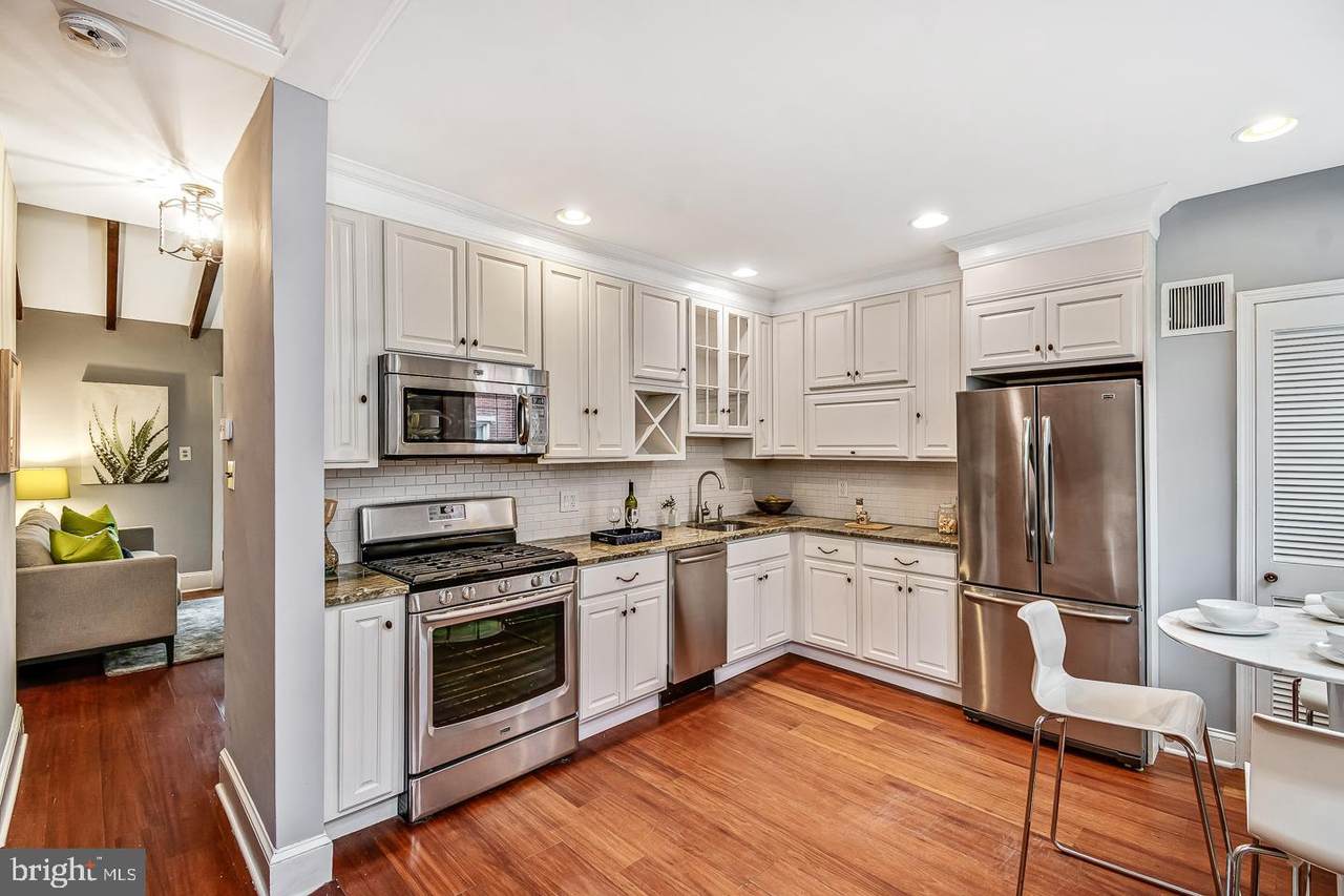 1522 Naudain Street - Photo 1