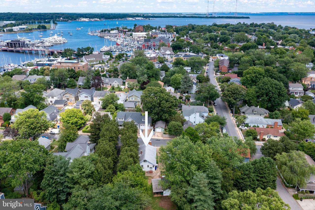 322 Washington Street - Photo 1