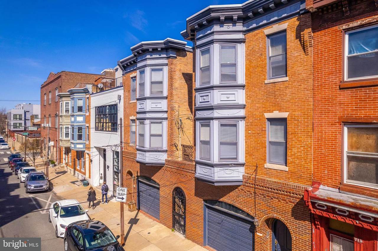 719 4TH Street - Photo 1