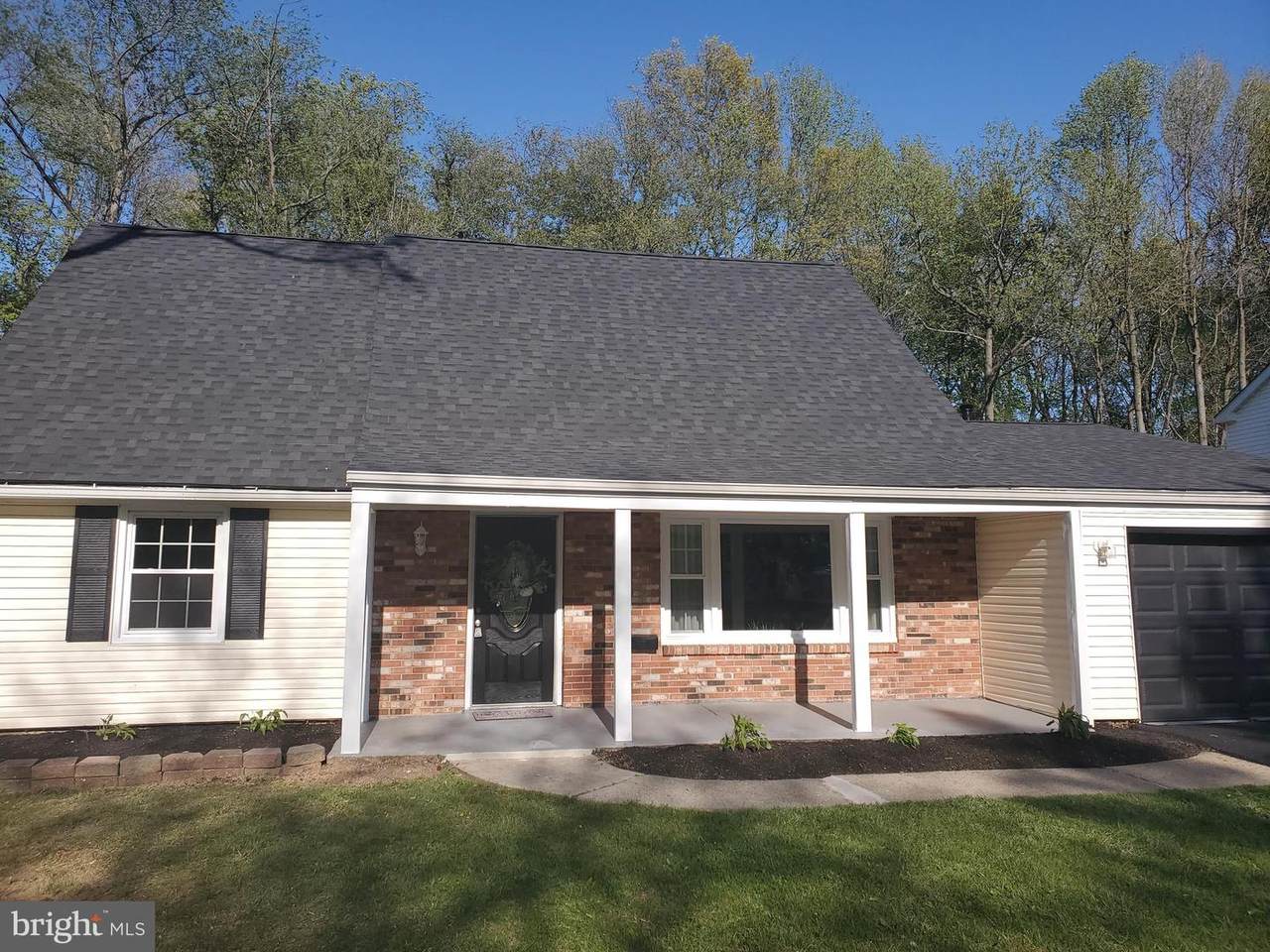 102 Eastbrook Lane - Photo 1
