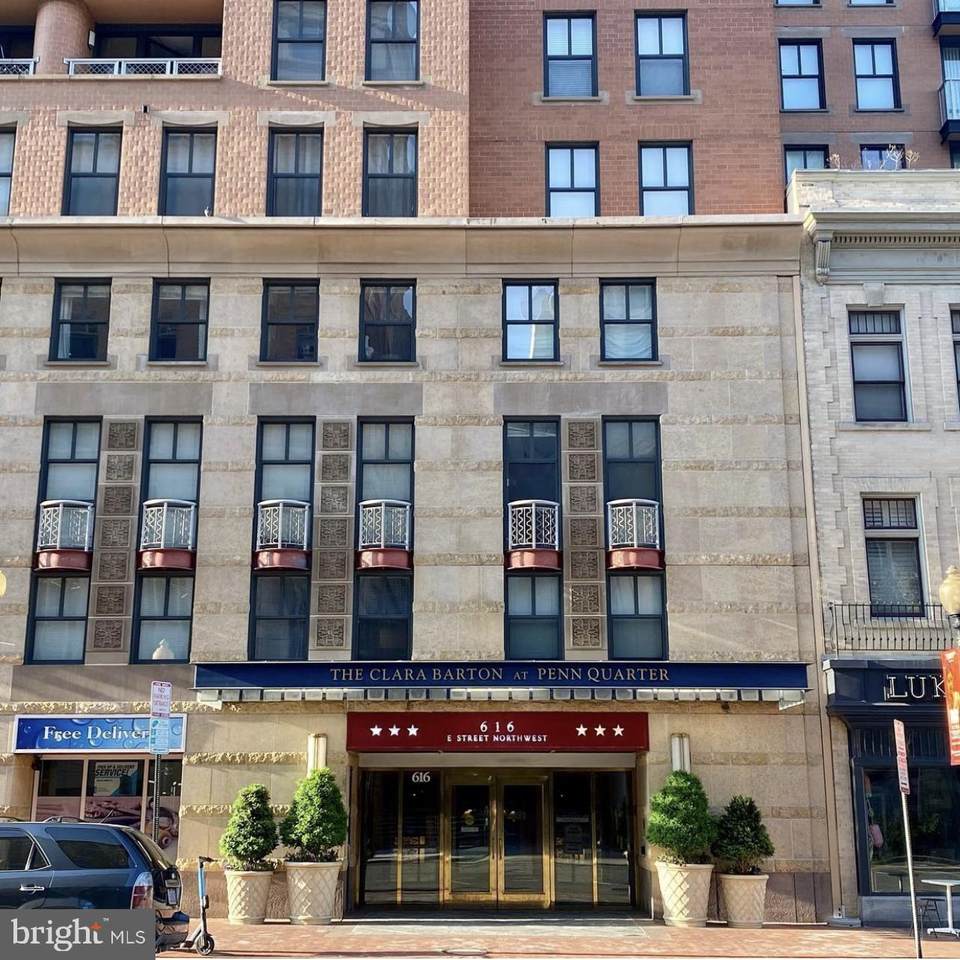 616 E Street - Photo 1