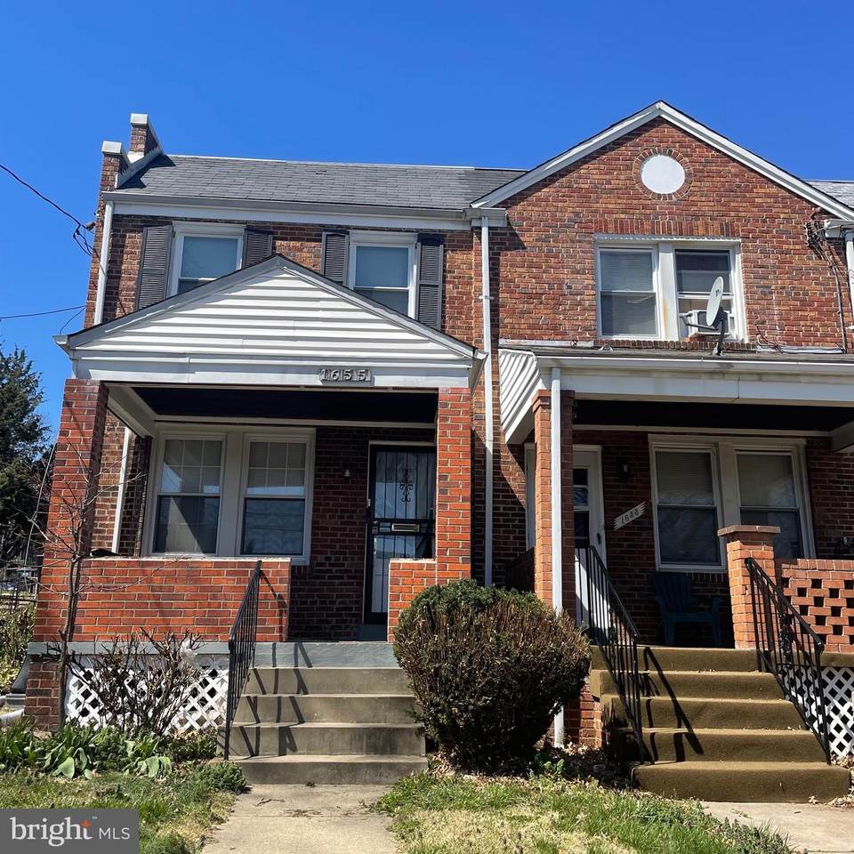 1655 Fort Davis Place - Photo 1