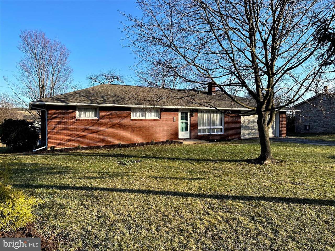 59 Hawthorne Drive - Photo 1