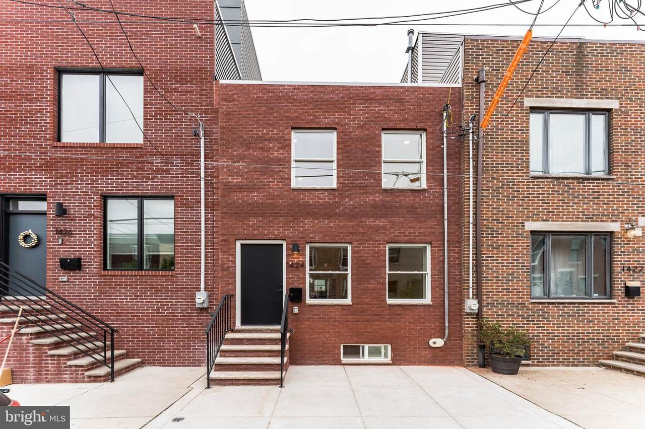 1424 17TH Street - Photo 1
