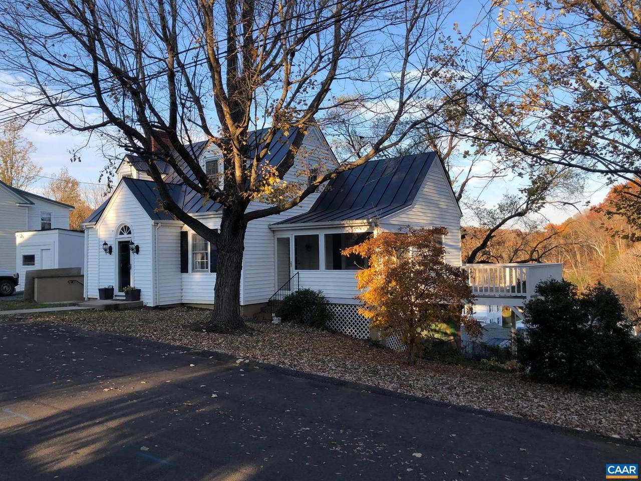 655 Harrison St - Photo 1