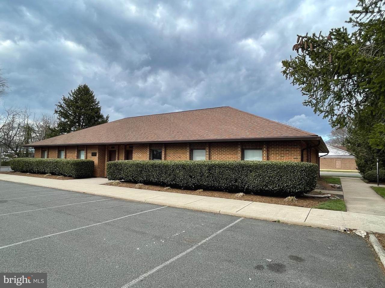 9852 Business Way - Photo 1