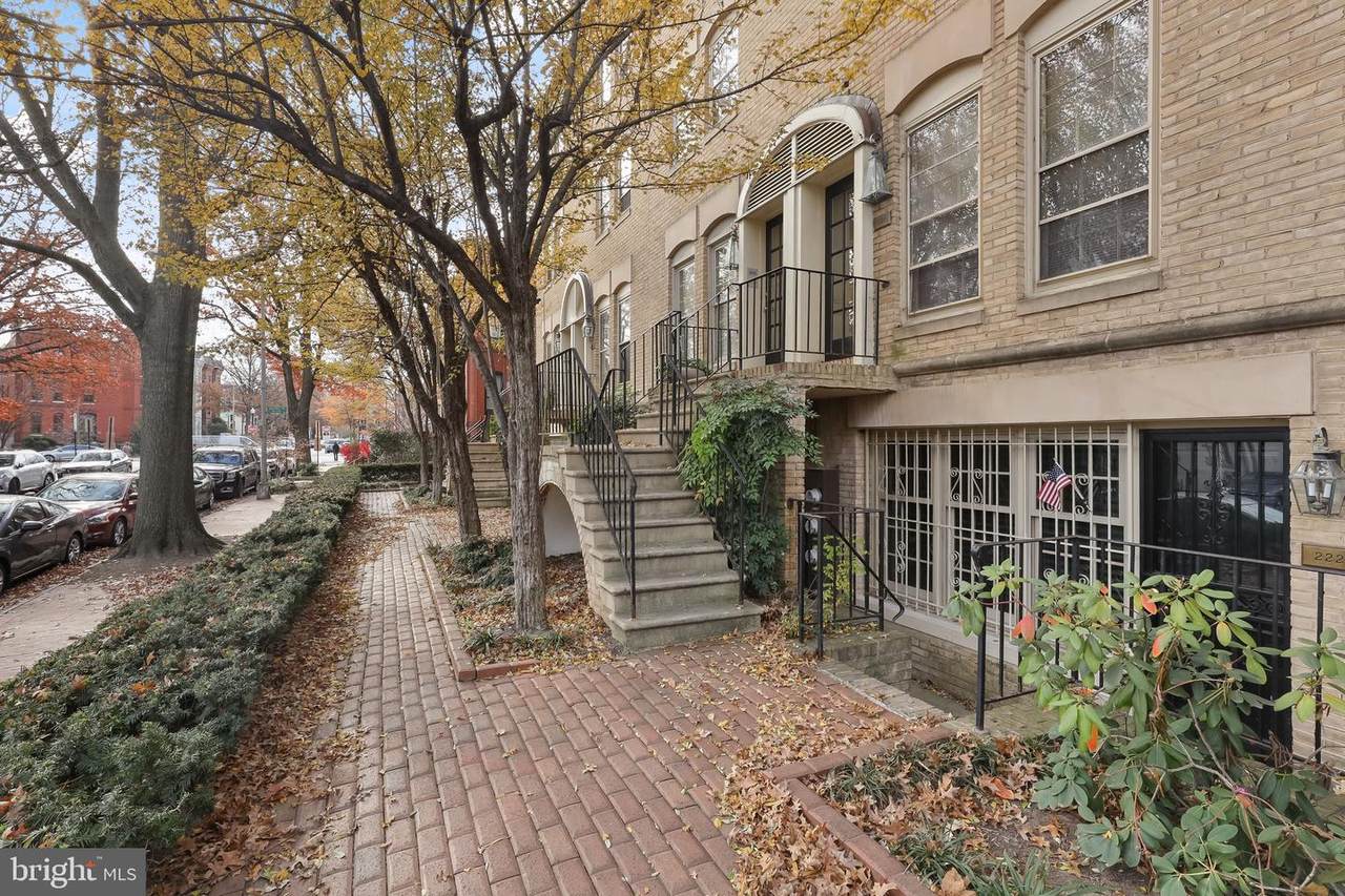 218 3RD Street - Photo 1