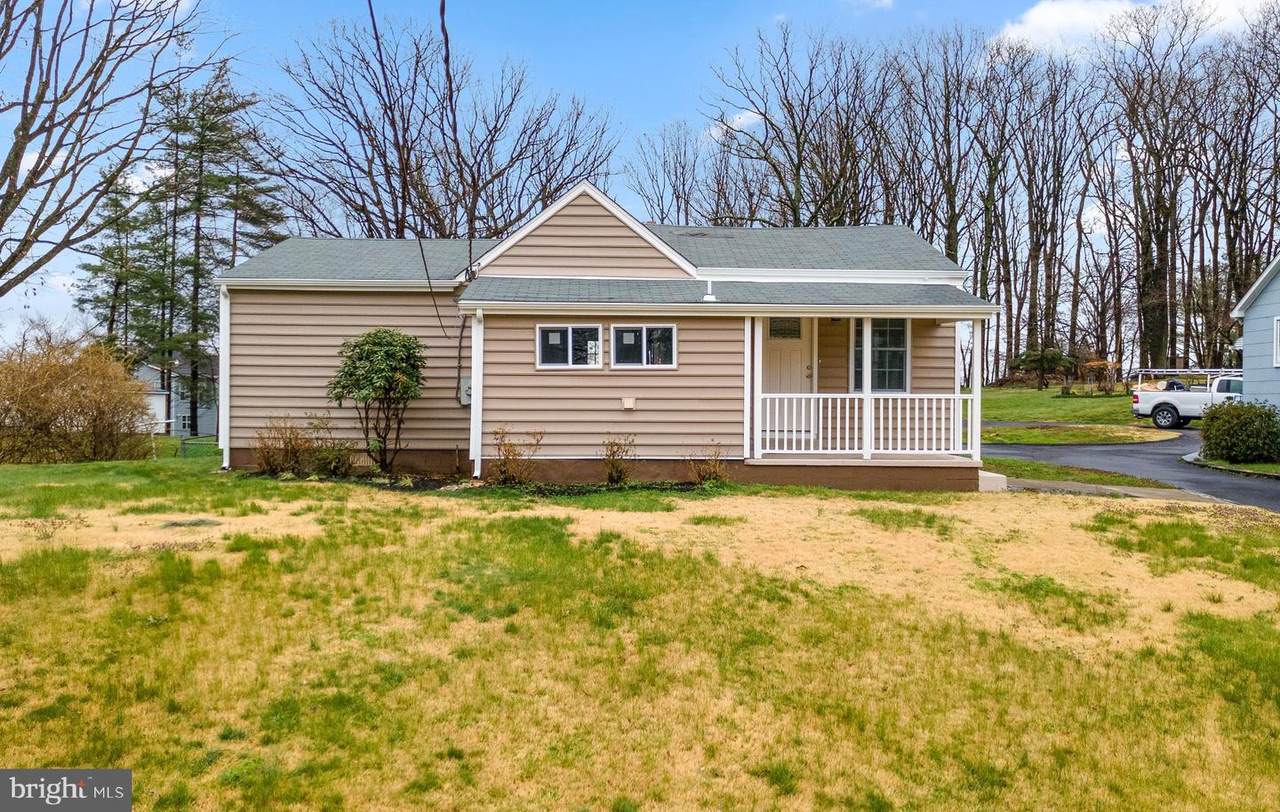 8553 Davis Road - Photo 1