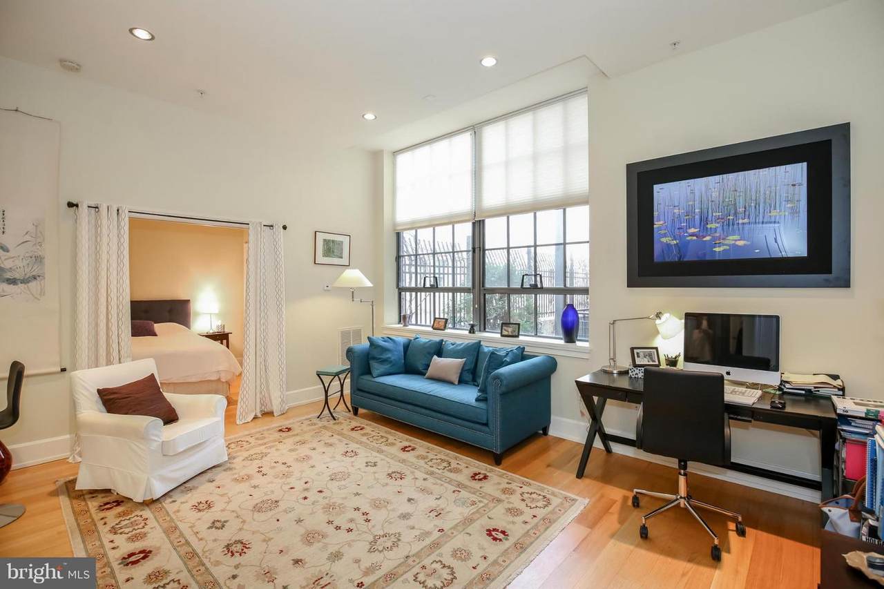 2516 Q Street - Photo 1