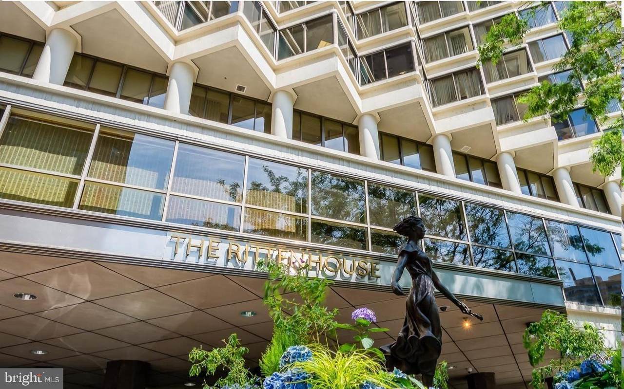 202-10 Rittenhouse Square - Photo 1