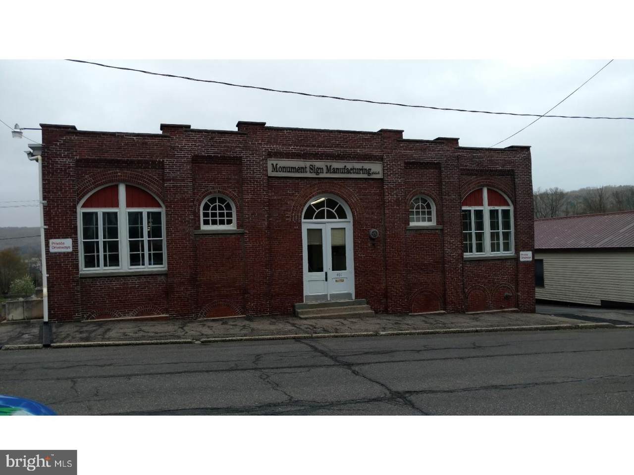 401 Warren Street - Photo 1