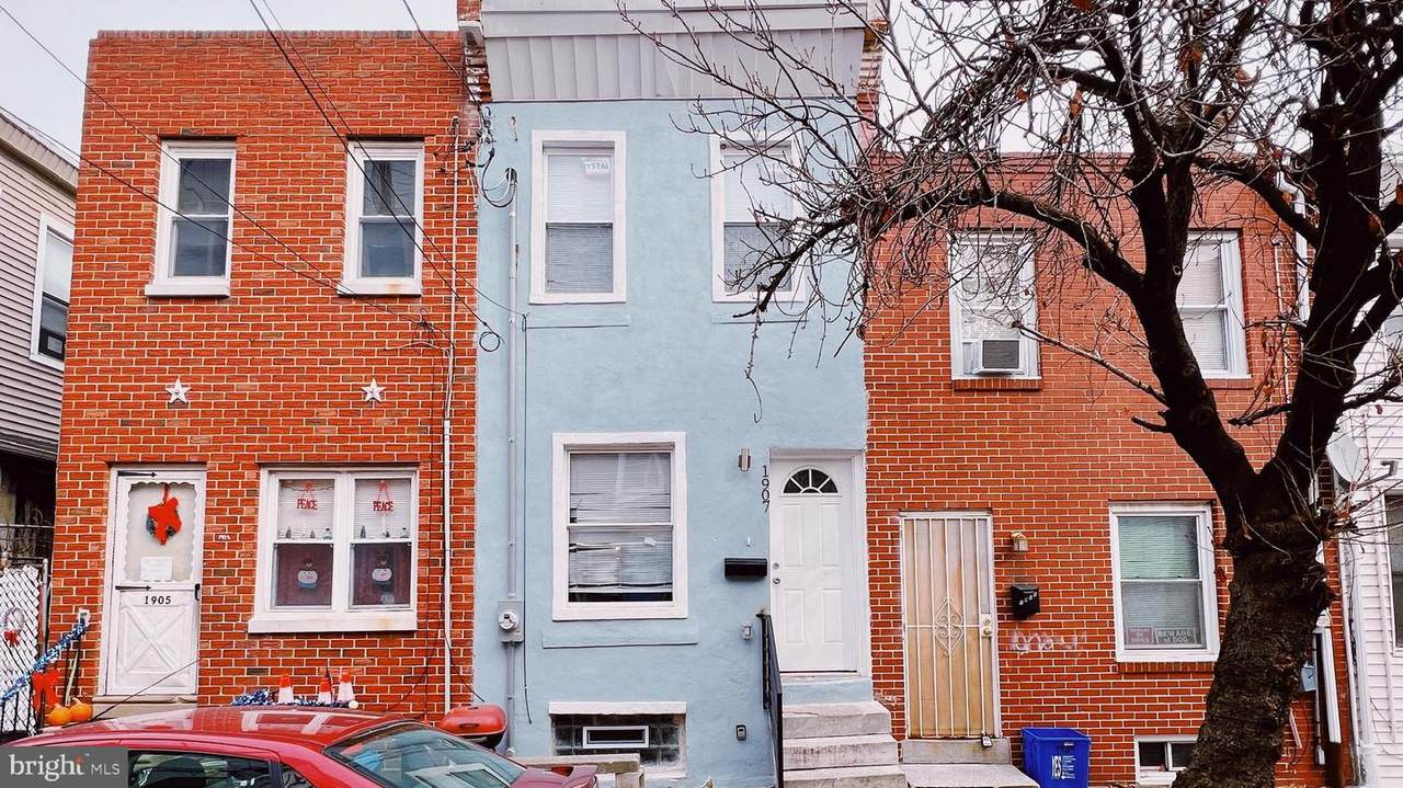 1907 Oakdale Street - Photo 1