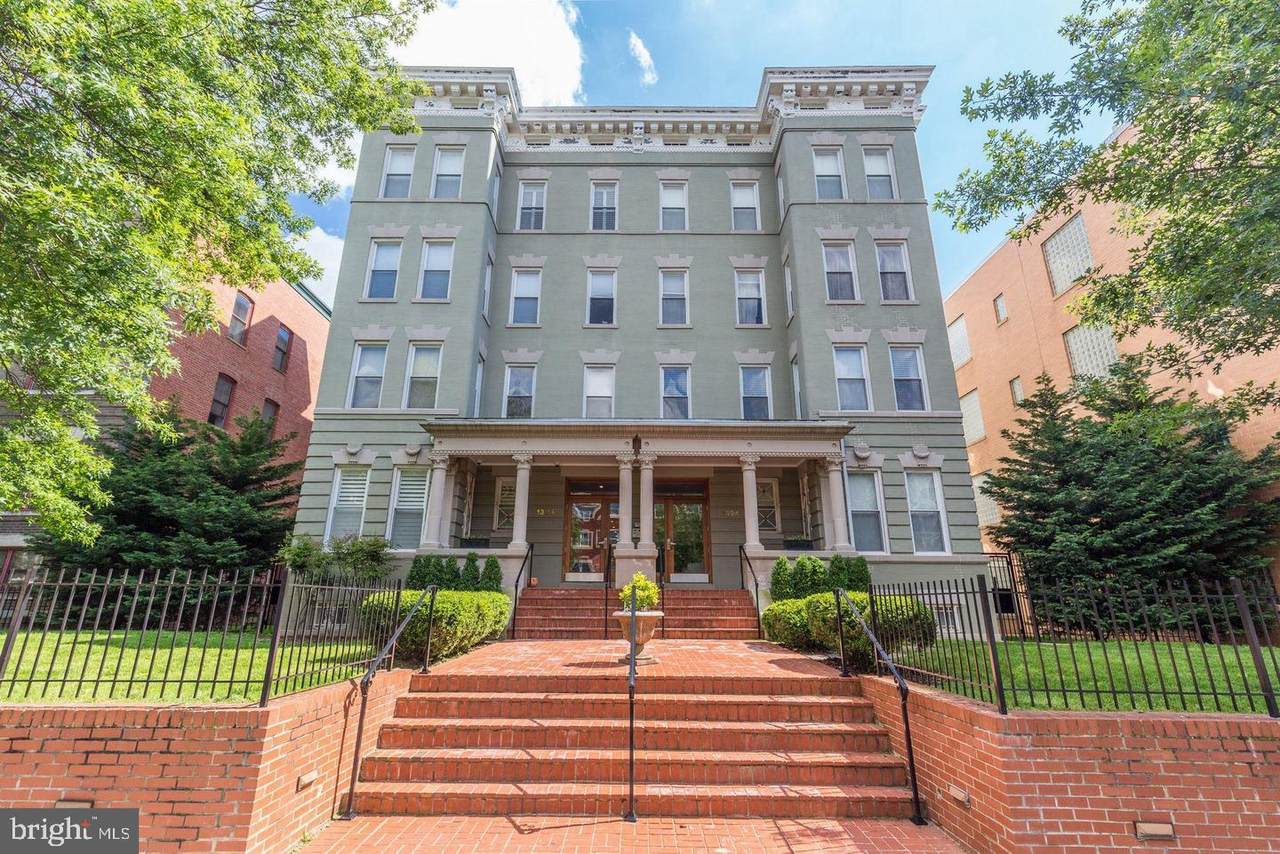 1324 Euclid Street - Photo 1