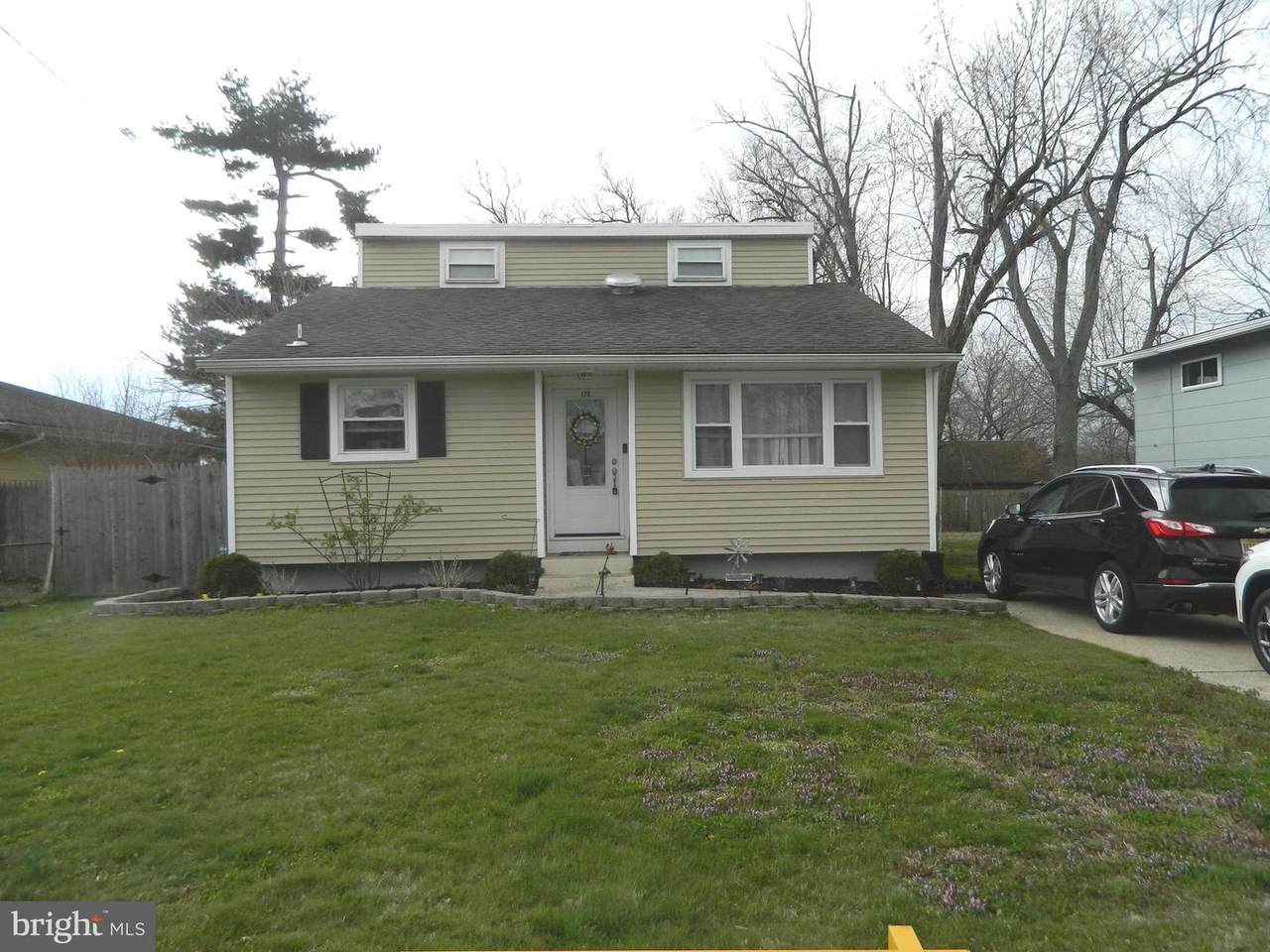 120 Ridge Avenue - Photo 1