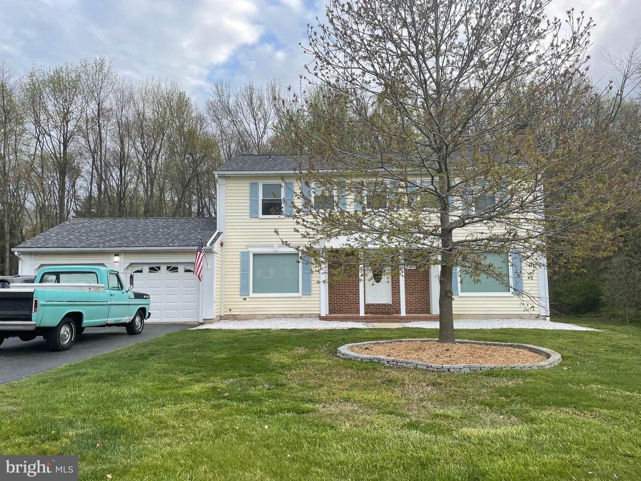 703 Beards Hill Road - Photo 1