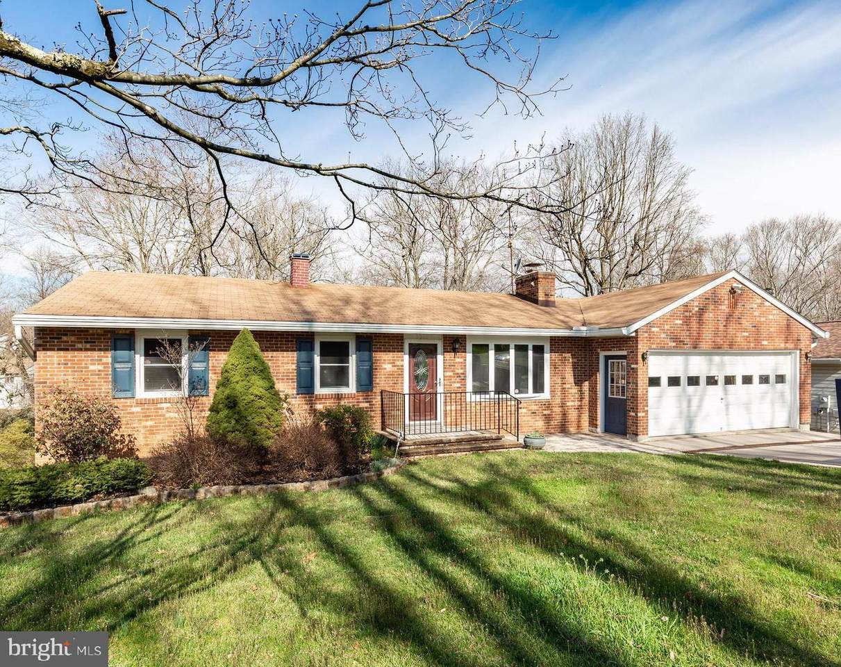 5916 Forest Court - Photo 1
