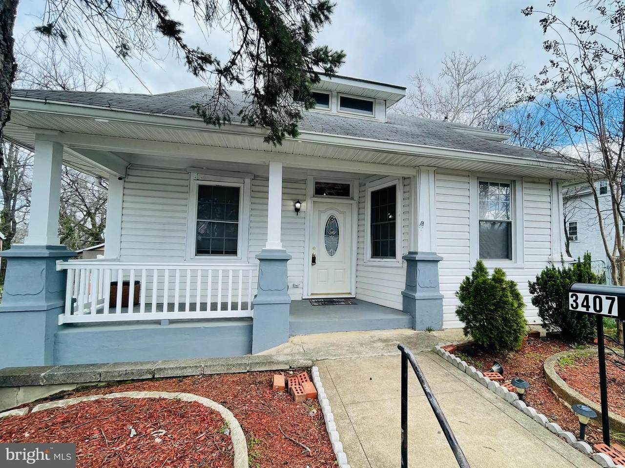 3407 37TH Avenue - Photo 1