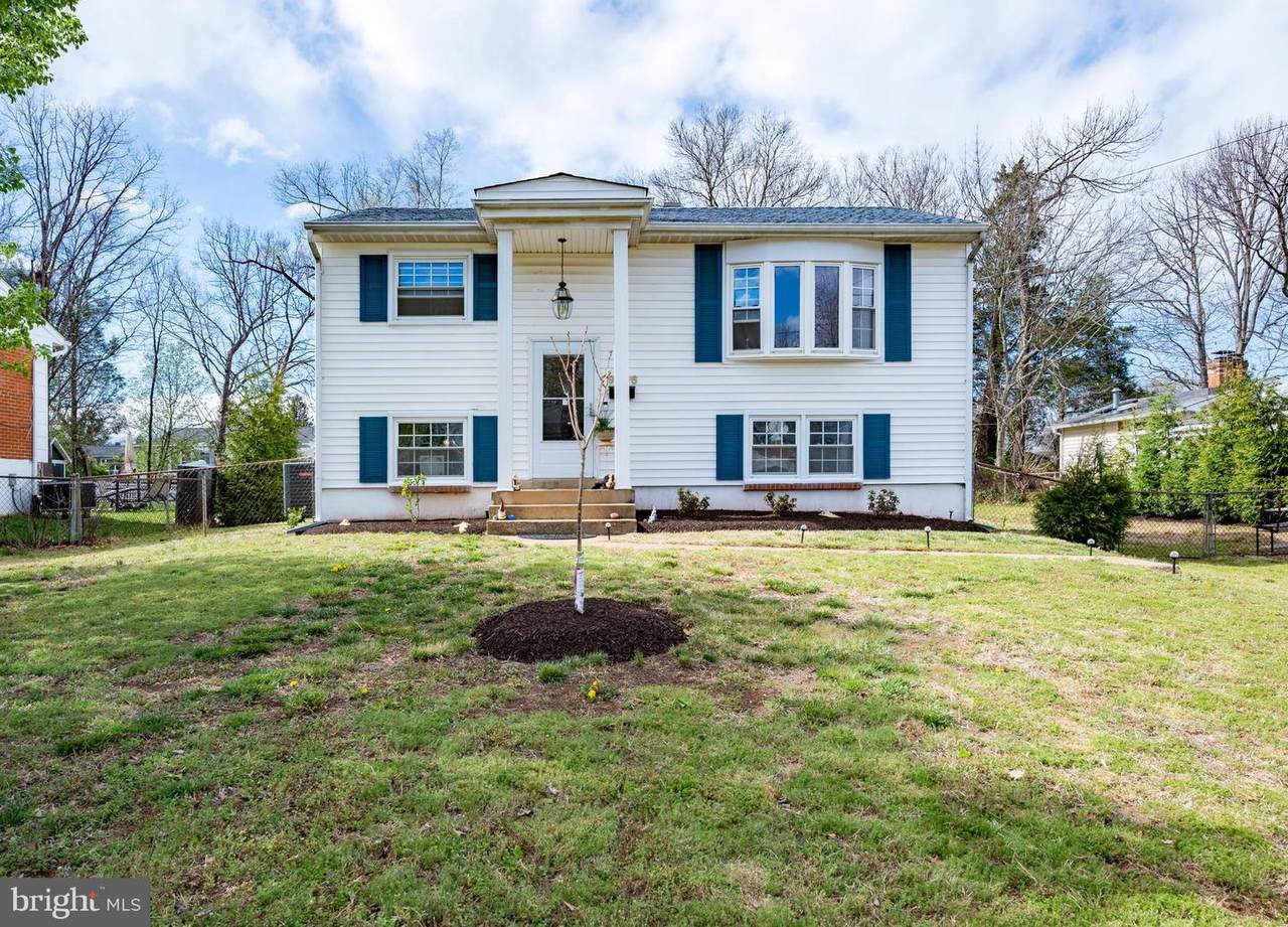9406 Blackstone Road - Photo 1
