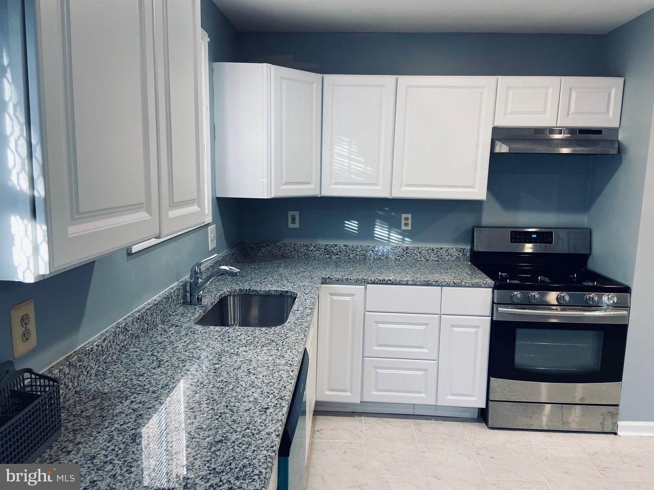 2400 Catskill Street - Photo 1