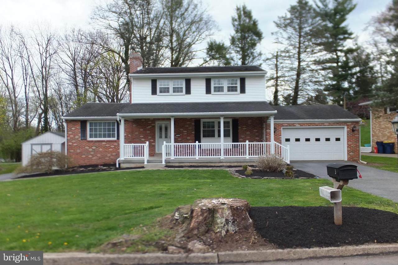 1 Conway Dr - Photo 1