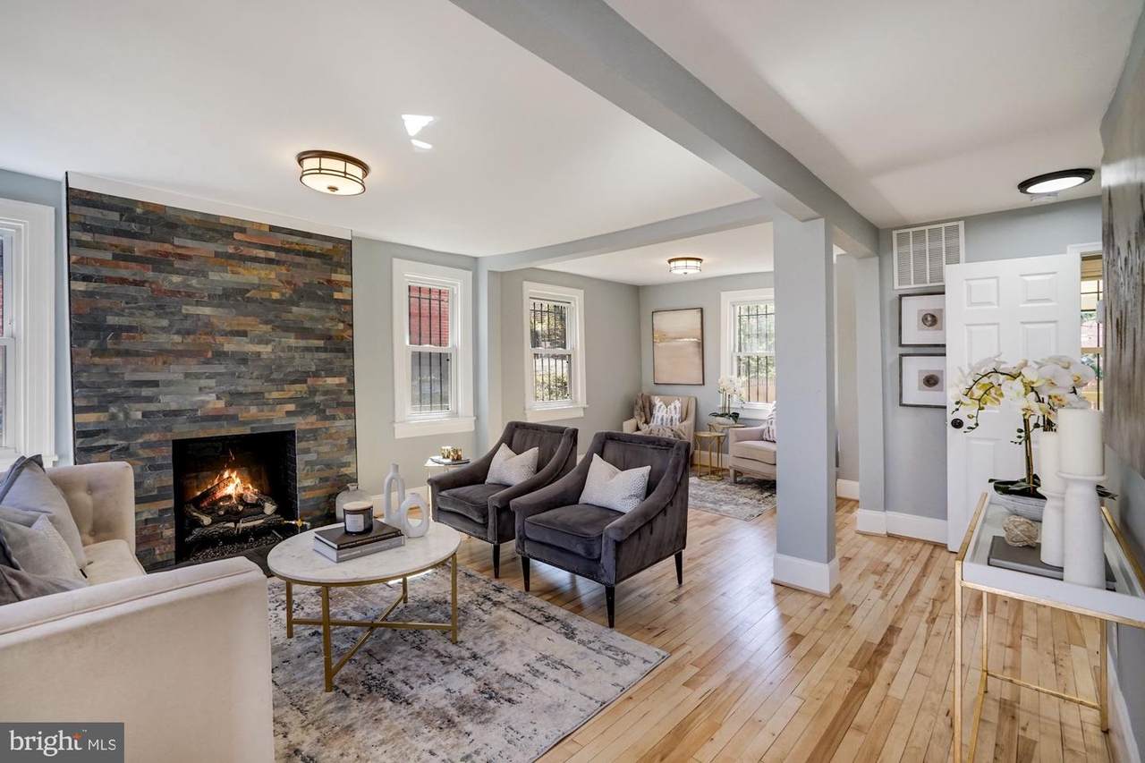 5111 Astor Place - Photo 1